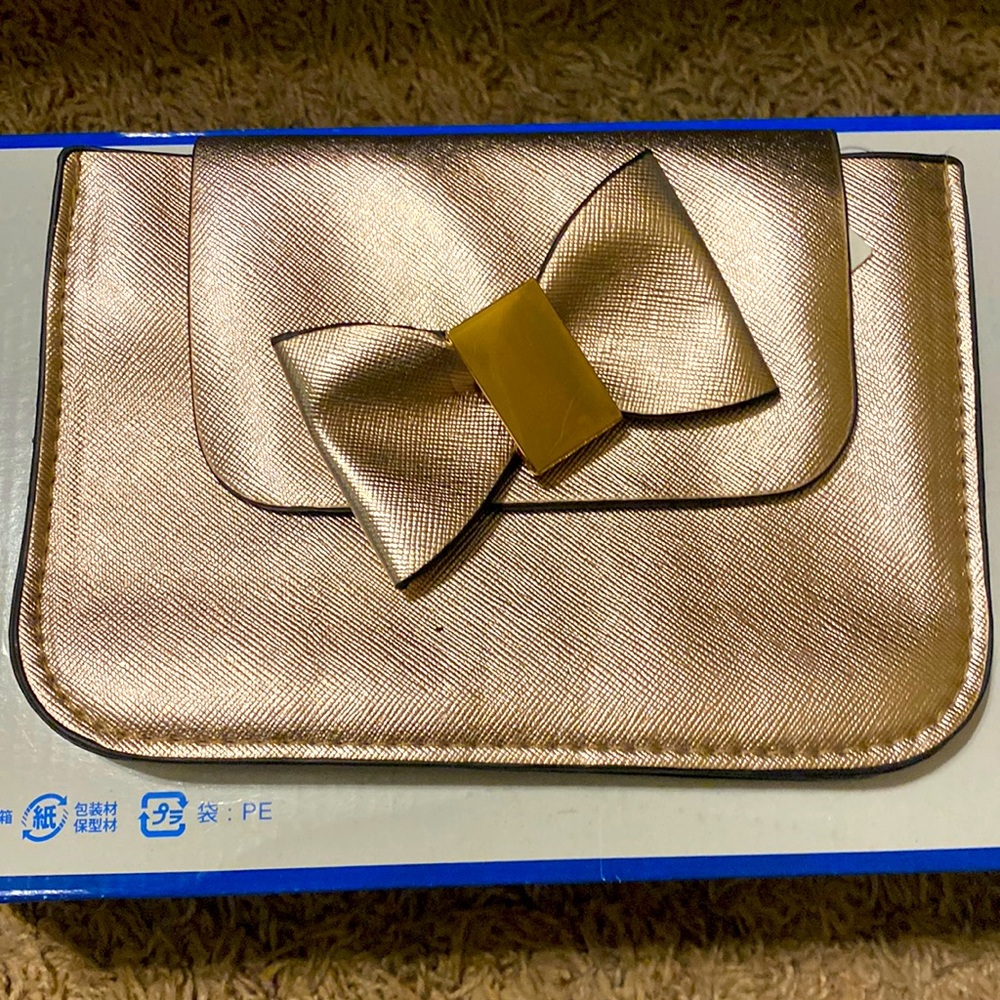 Clutch purse
